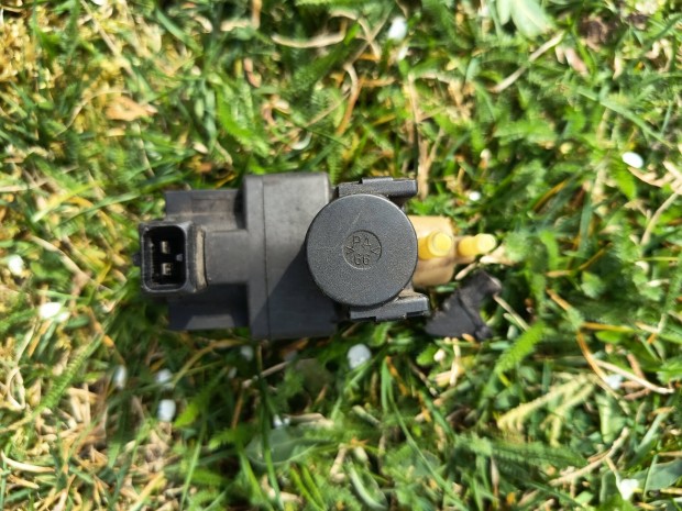 Renault megane 2 turbo v�kumkapcsol�