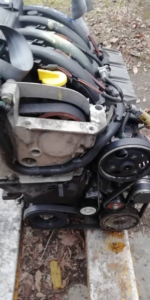Renault megane CC 1.6 16V motor + váltó garanciával. indítható