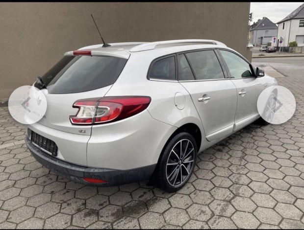 Renault megane III 3 ajt srvd lkhrt motor vlt futm