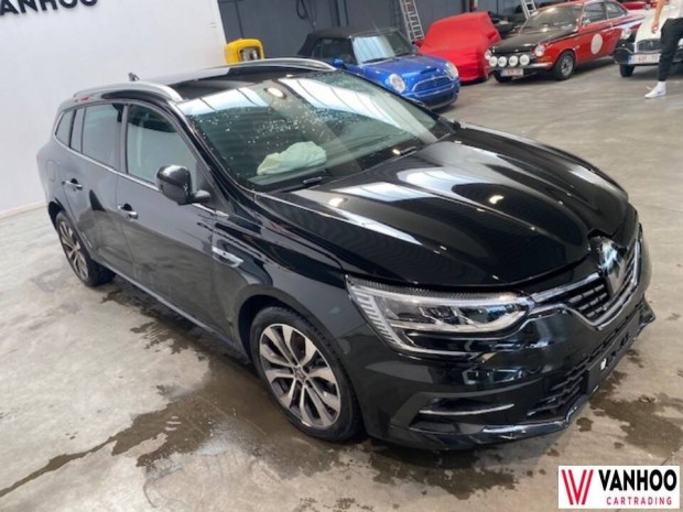 Renault megane IV ajt� l�mpa s�rv�d� f�nysz�r� v�lt� hibrid etech