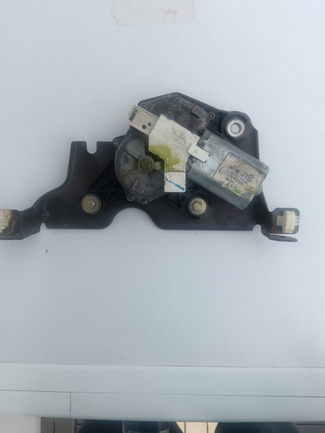 Renault scenic hátsó ablaktörlő motor
