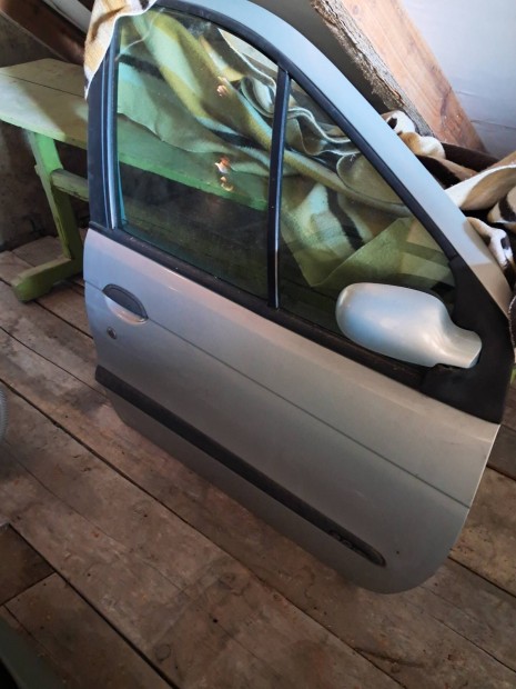 Renault scenic jobb első ajtó