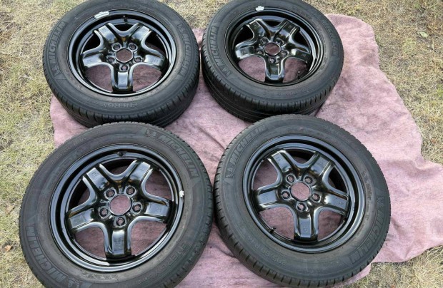 Renault struktur felni 5x114,3 Michelin 205/60 R16 gumikkal