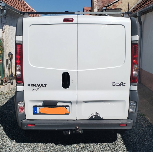 Renault traffic elad 