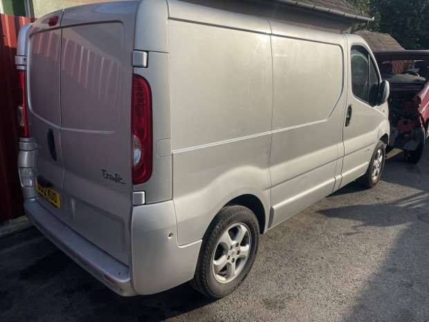Renault trafic 2.0dci 2012 m9r motor akr 6 h garancival elad 