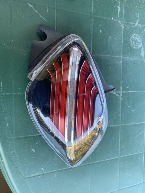 Renault zoe jobb hátsó lámpa 265506113r