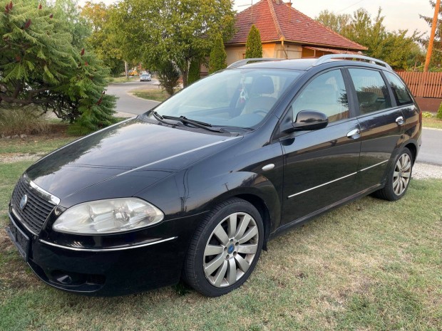 Rendben lv Fiat Croma 1.9 JTD kombi bontsra egyben elad