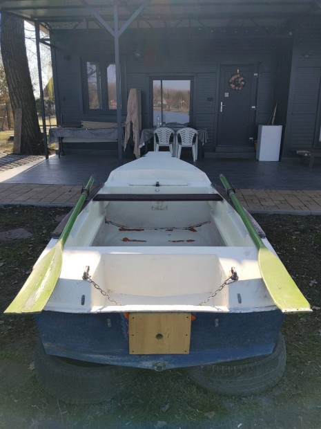 Rendk�v�l stabil cs�nak