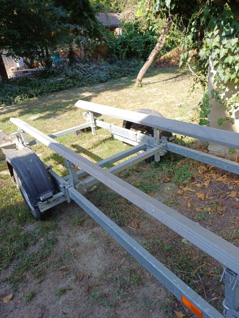Rendszmos fut eled 