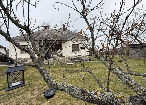 R�pceszentgy�rgyi 94 nm-es h�z elad� #5160988