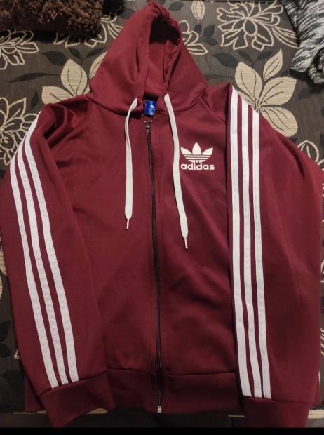 Replika Adidas pulcsi