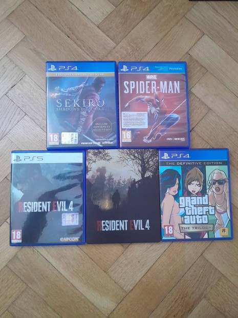 Resident evil 4 + GTA + Spiderman + sekiro + steelbook ps4 egybe