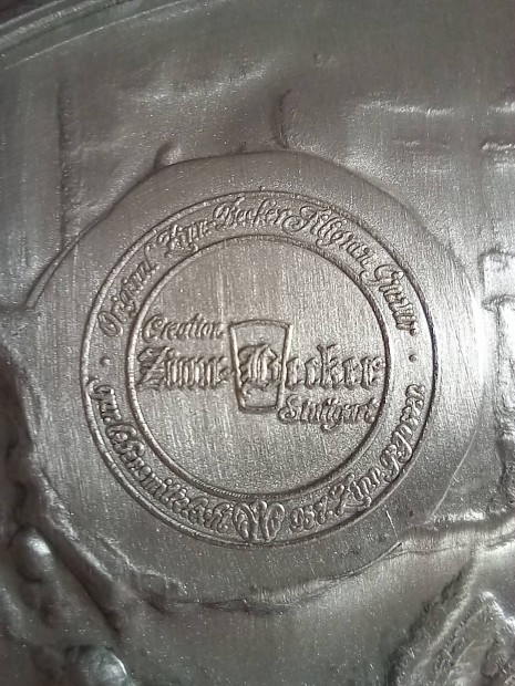 Részletgazdag ón falitányér - vadászjelenet, 23 cm