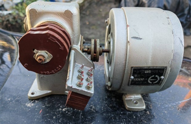 Retro 110v villanymotor derkszg hajtssal