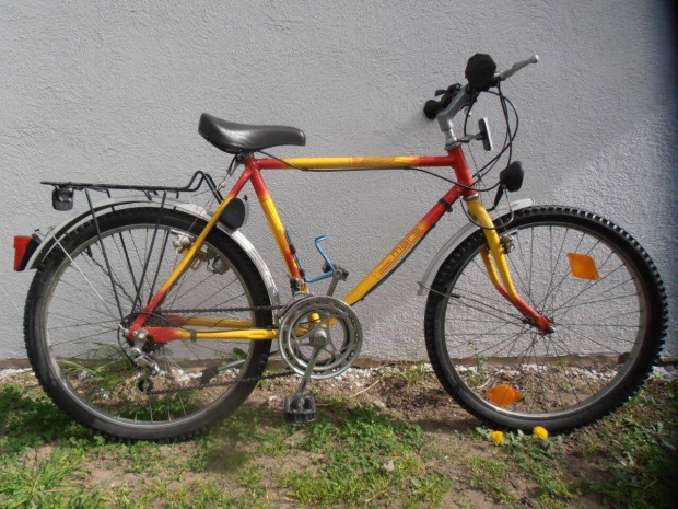 Retro 24-es méretű mars KTM gyerek kerékpár 15.000Ft-ért ujpesten
