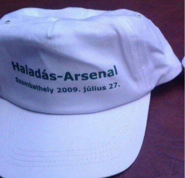 Retro Arsenal sapka Új 2009