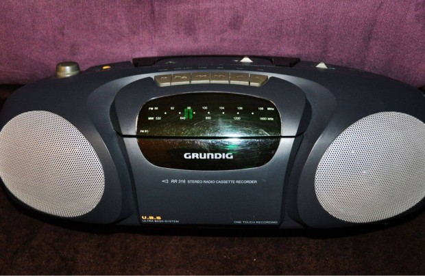 Retro Grundig rdis-magn, 220v vagy 6db elem, magn nem megy