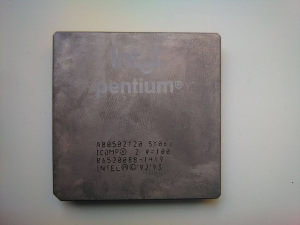 Retro Intel Pentium processzor