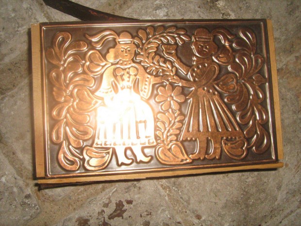 Retro Iparművészeti rézzel bevont ládika 82-ből