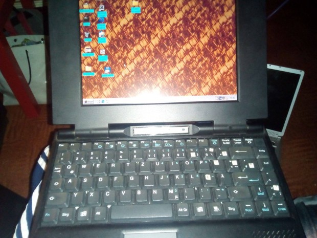 Retro Laptop multimerdia notebook FMA862