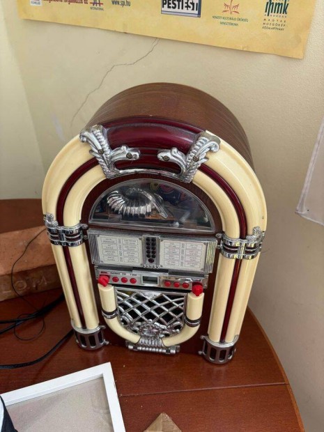 Retro Mini Jukebox CD lejtsz rdi elad 50-es, 60-as vek