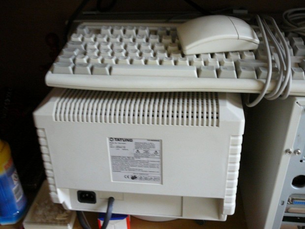 Retro Pc 686-os tip. 1999-os gyrts KPL, windows 98-as