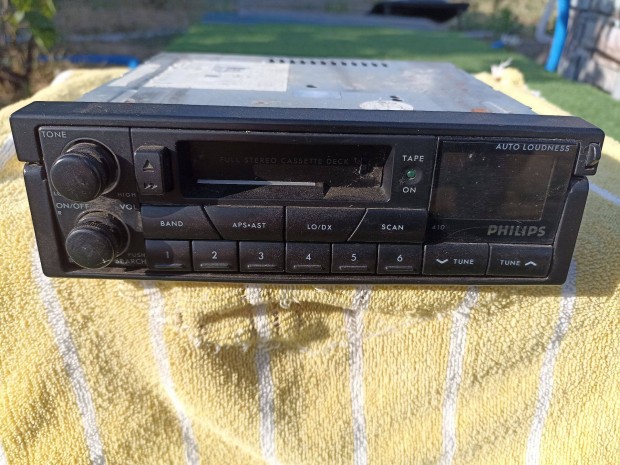 Retró Philips autós rádiós magnó
