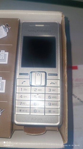 Retro Sony Ericsson k200i, sajt dobozban 2008 as szmlval. Posta 