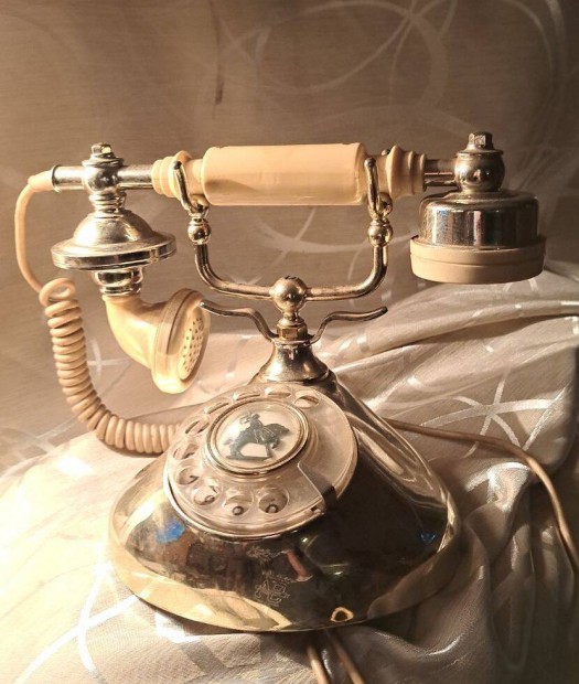 Retr Szovjet Trcszs Telefon