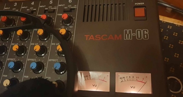 Retro Tascam M-06, 6 csatorns mixer