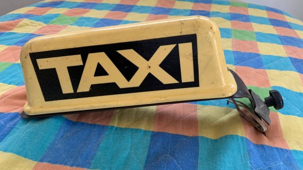 Retro Taxi szabad jelző lámpa