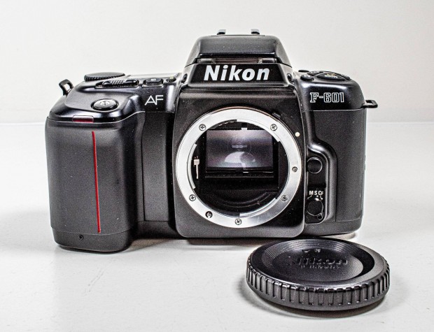 Retro - Nikon F601 (filmes) váz