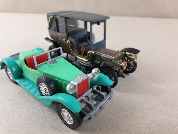 Retro - Rgi Szovjet - Orosz 1:43 Autmobil - Aut 2 db Egyben