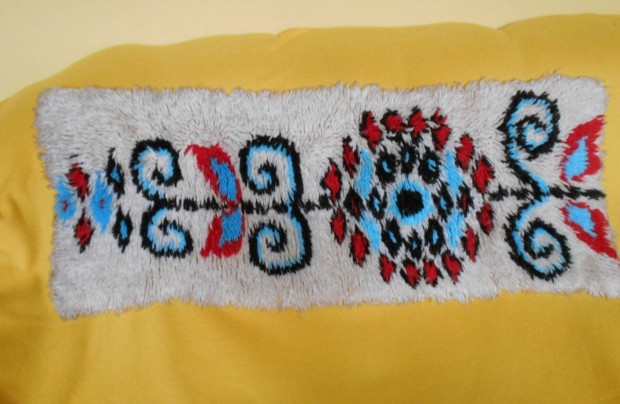 Retro, kézi csomózású, nagy subaszőnyeg, falikép.100 x 36 cm