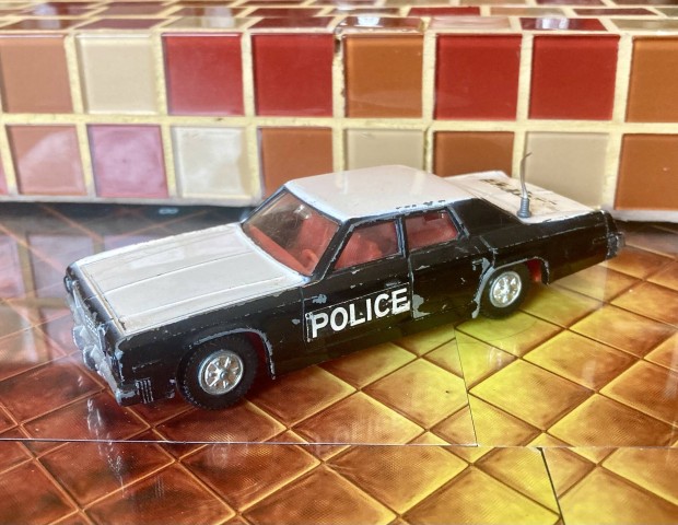 Retr ajndk tlet! Dinky Plymouth Gran Fury Police car