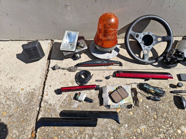 Retro aut�, keleti aut�, tuning cuccok