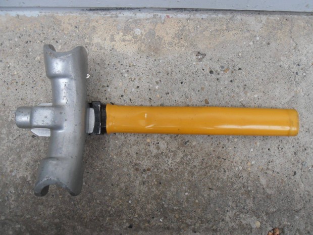 Retro aut� biztons�gi korm�nyz�r