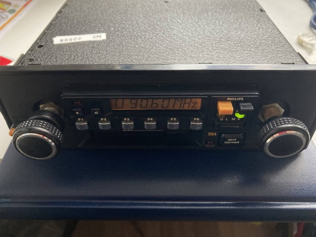 Retr autrdi aut magn Philips 994 kazetts 12V stereo