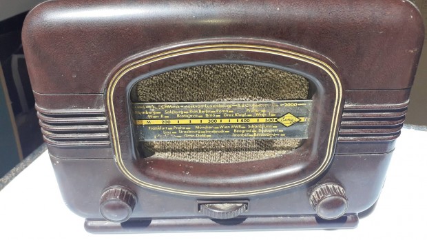 Retro bakelit csőves Eumig rádió