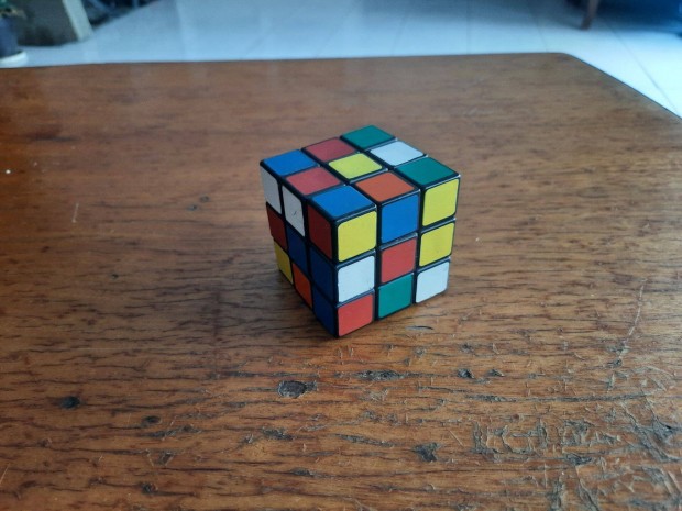 Retro bvs Rubik kocka