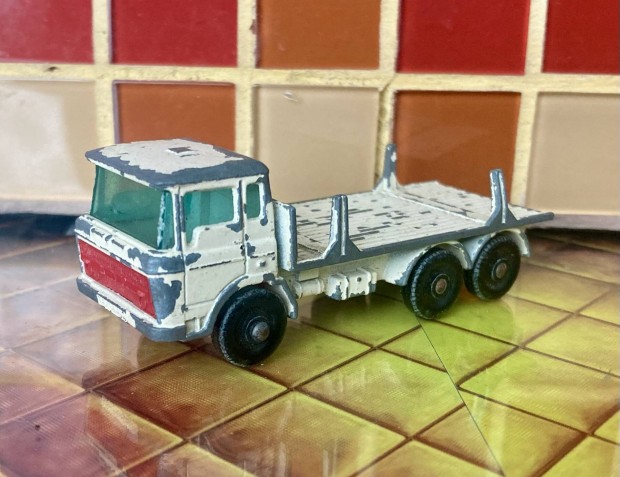 Retr rdekessg! Gombkerek Matchbox Girder Truck / rnkszllt