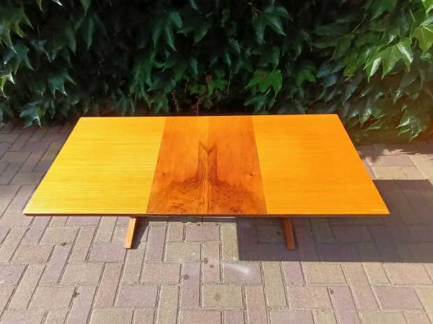 Retró fa dohányzóasztal 120x50