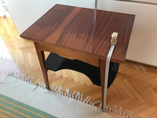 Retr fikos asztal, kisasztal, 60x45 cm, '50-es, '60-as vekbl