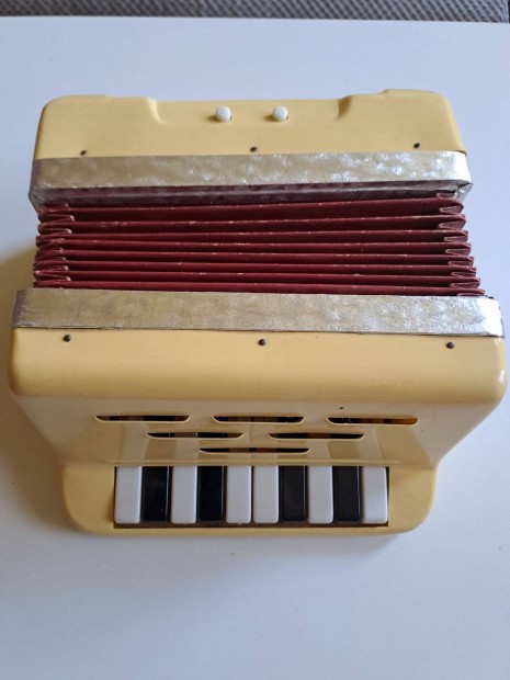 Retro hibatlan harmonika