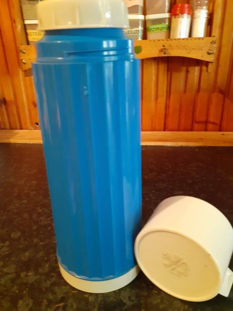 Retro hibátlan müa termosz 0,5 l-es