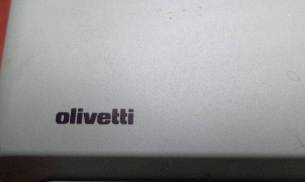Retro írógép Olivetti