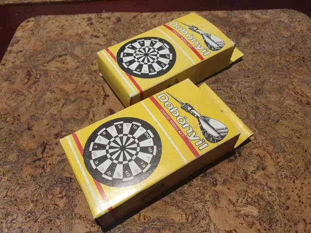 Retro játszatlan darts dobónyíl társasjáték szocreál kádár trafikárú