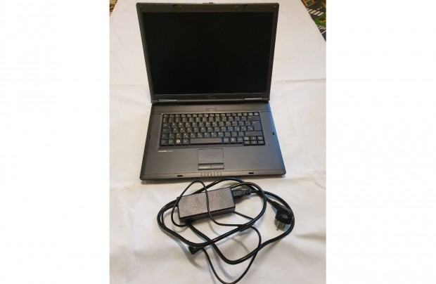 Retr laptop Fujitsusiemens Esprimo V5555 3Gb ram,160Gb hdd,win7