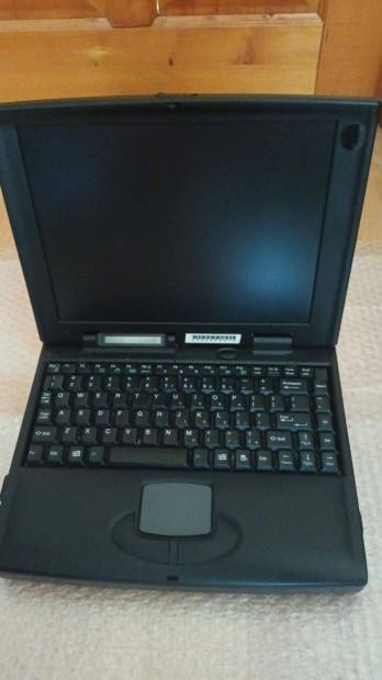 Retro laptop P1 233MMX + CD + General MIDI