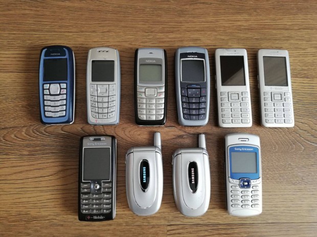 Retro mobilok Nokia Samsung Sony Ericsson
